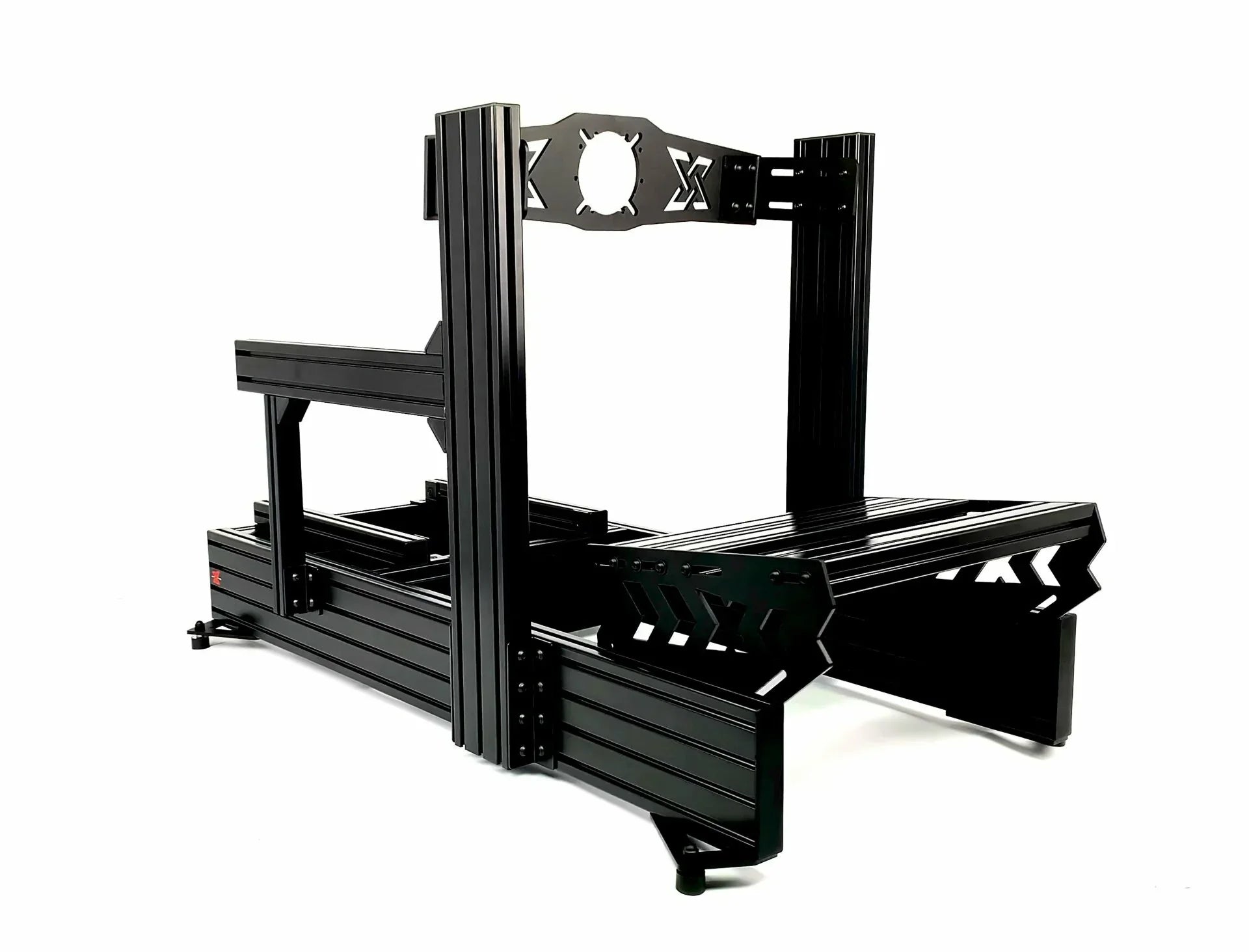 SimXPro XT160 GT simracer cockpit med sort metalramme og justerbare pedal- og ratbeslag, designet til simracing.