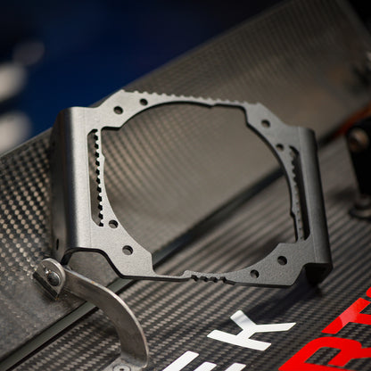 Asetek SimSports® Fronthalterung für Podiumhalterungen